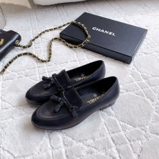 Chanel Low Shoes